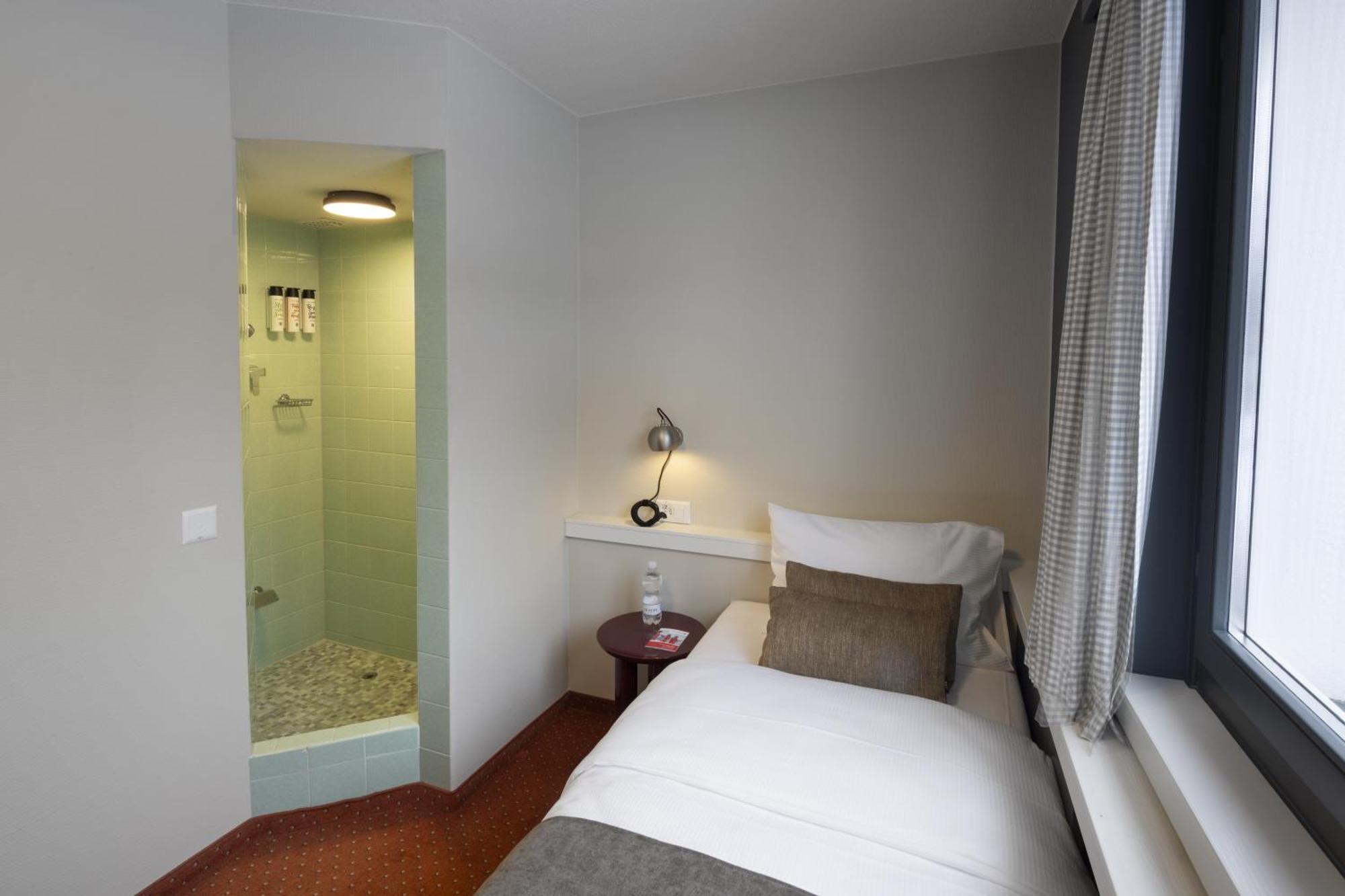 Hotel Bergidyll - Riders Haven Self Check-In Hotel อันเดอร์แมท ภายนอก รูปภาพ
